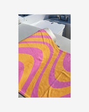 Arancia Lampone Beach Towel